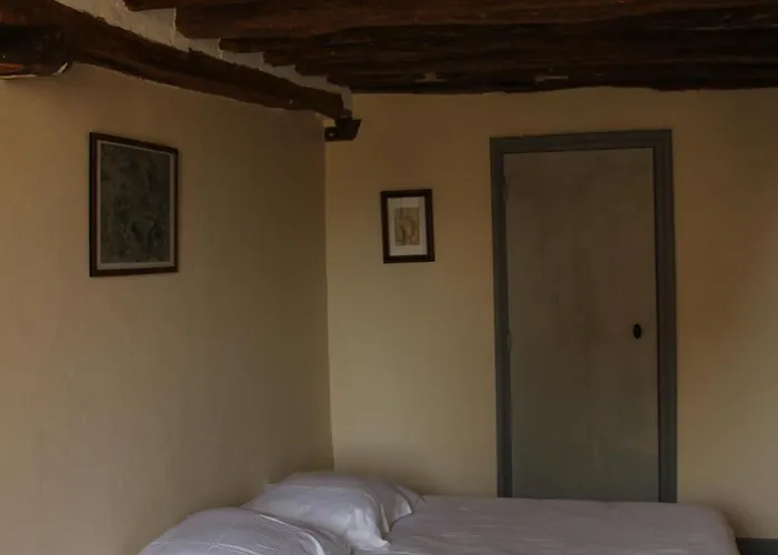 Les Maisons Du Chateau